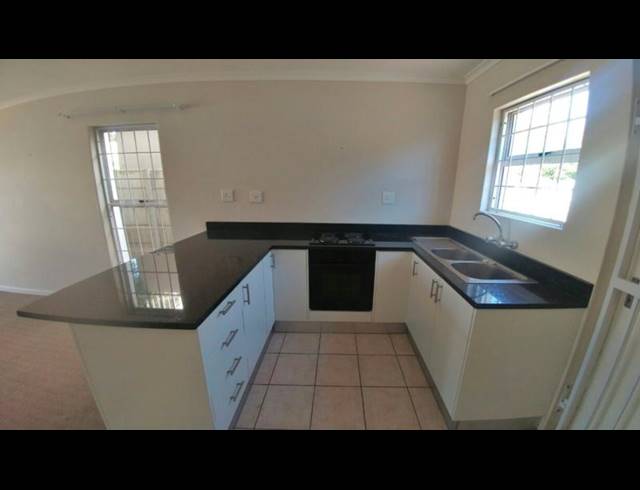 3 BEDROOM PROPERTY TO RENT IN SOMERSET RIDGE